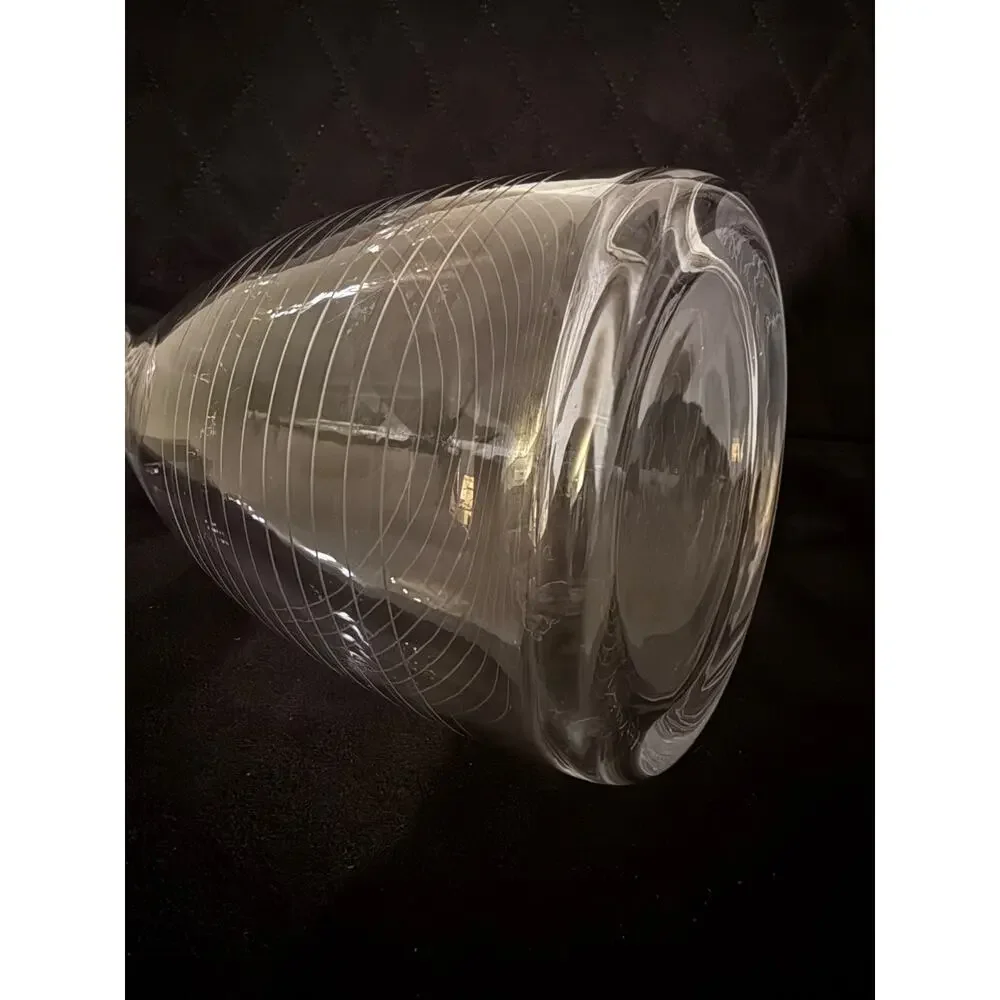 🌿✨ Modern Clear Glass Vase – Etched Line Design – 11.5” Tall